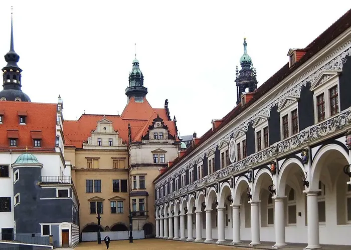 F1 - Kunst Und Design Dresden